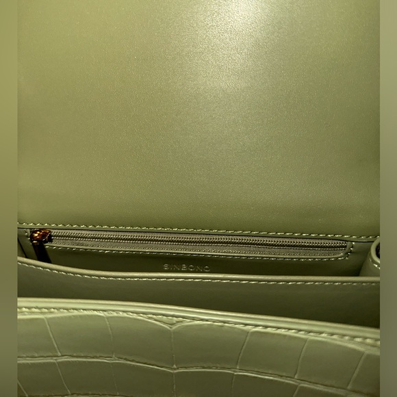 Avocado Green Sinbono Purae - Picture 2 of 6